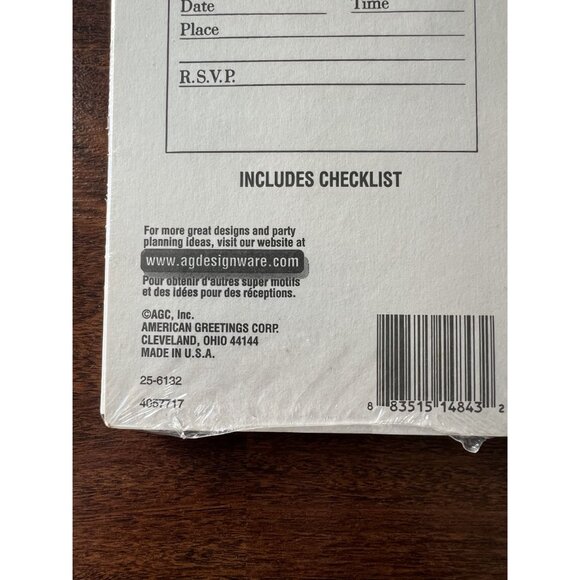 NEW Lot 2 DesignWare Party Invitations 16 Cards + Envelopes | Retro Striped USA - Picture 3 of 5